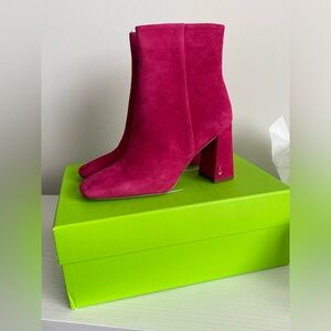 Sam Edelman Codie Magenta Suede Size 8 boots